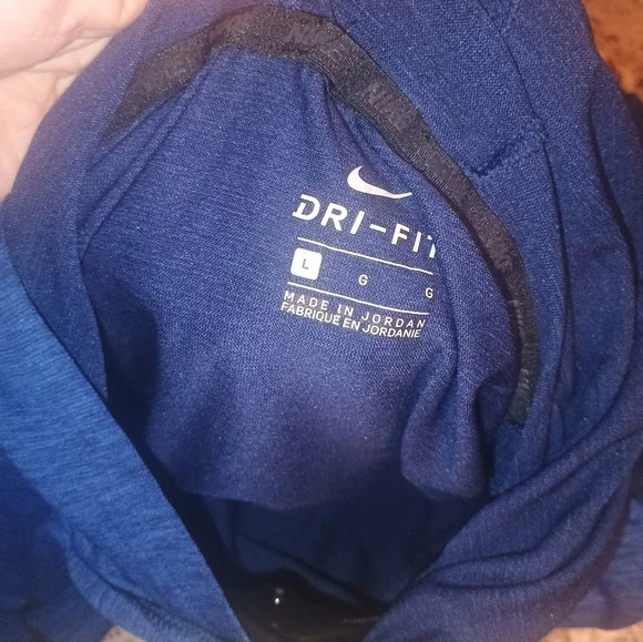 Nike Lightweight Pullover Hoodie Boys Size Large Dri-Fit - Picture 2 of 3